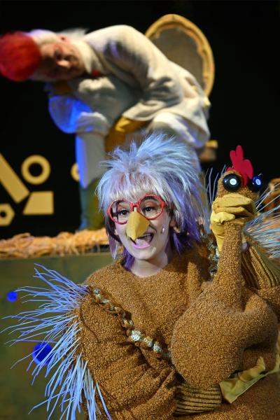 „Freunde“: Kindertheater Lobbericher Seerosensaal