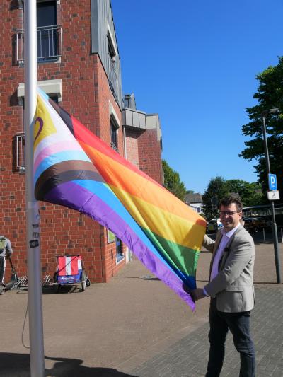 „Tag gegen Homophobie“ und erster Christopher Street Day in Nettetal 2025
